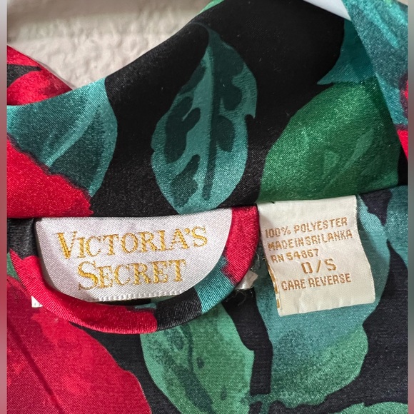 Vintage Victoria’s Secret Robe - Picture 3 of 6
